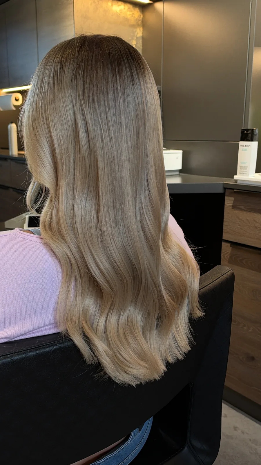 Beigeblond mit weichem Ansatz, Farbergebnis aus Christophs Salon