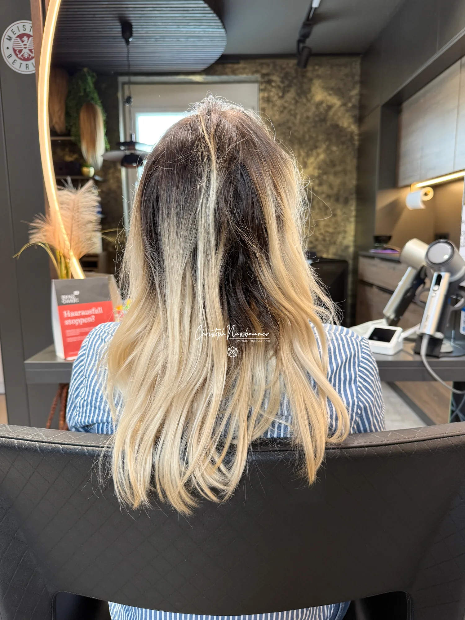 Vorher – ungleichmäßiges, zu kühles Blond